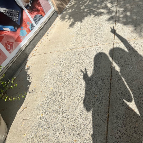 meet your posher, adriana - Picture 1 of 1